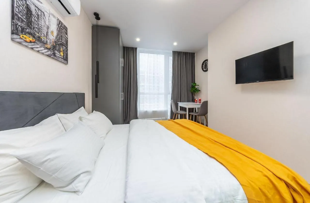 Панорамний Краєвид Поруч З Метро Kyiv Apartment